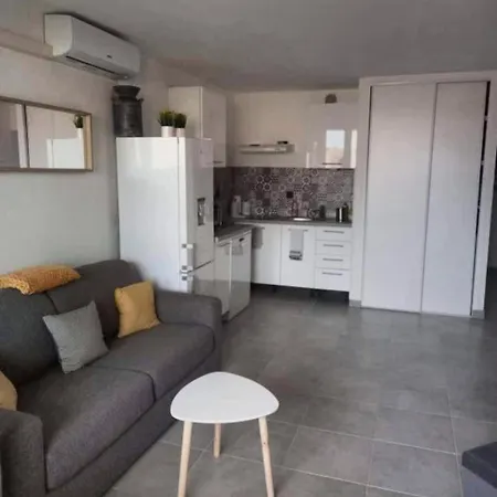 Chez Fifi Au Barcares Апартаменты *