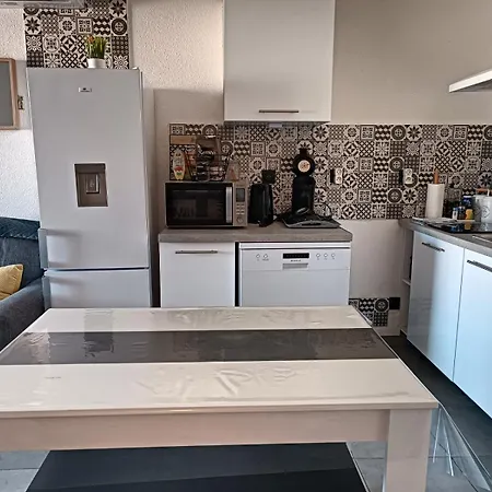 Chez Fifi Au Barcares Апартаменты *